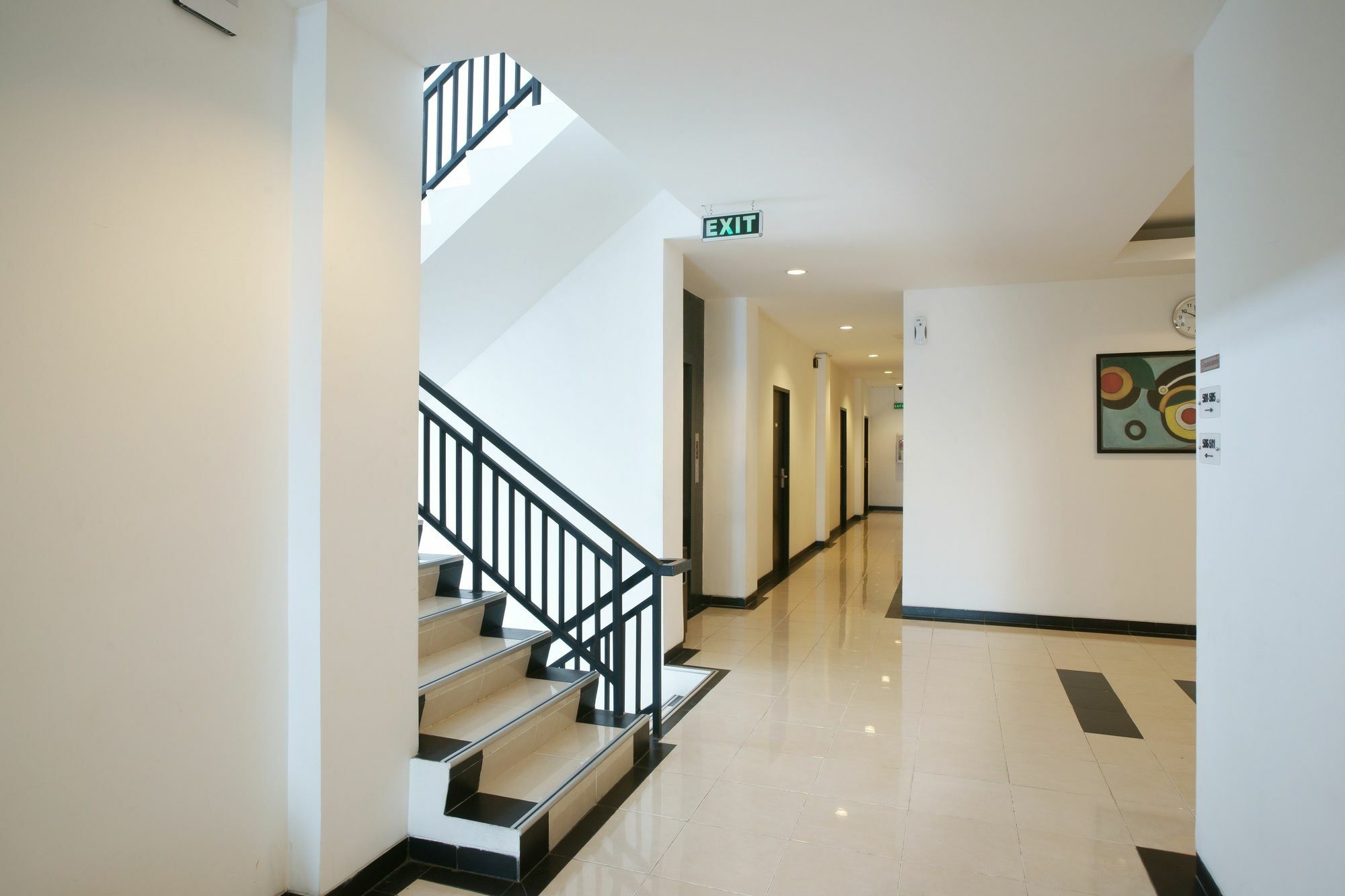 Hotel 88 Mangga Besar Raya 120 Jakarta By Wh Εξωτερικό φωτογραφία