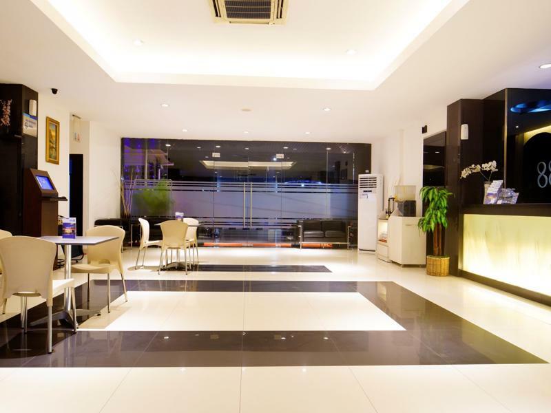 Hotel 88 Mangga Besar Raya 120 Jakarta By Wh Εξωτερικό φωτογραφία