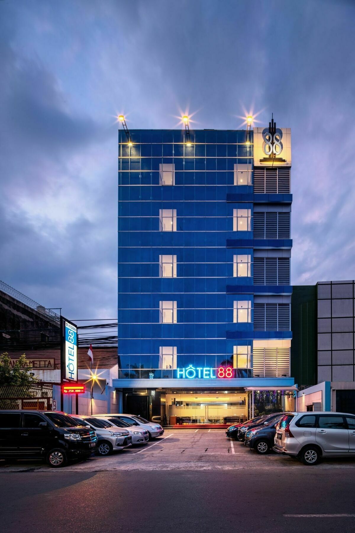 Hotel 88 Mangga Besar Raya 120 Jakarta By Wh Εξωτερικό φωτογραφία